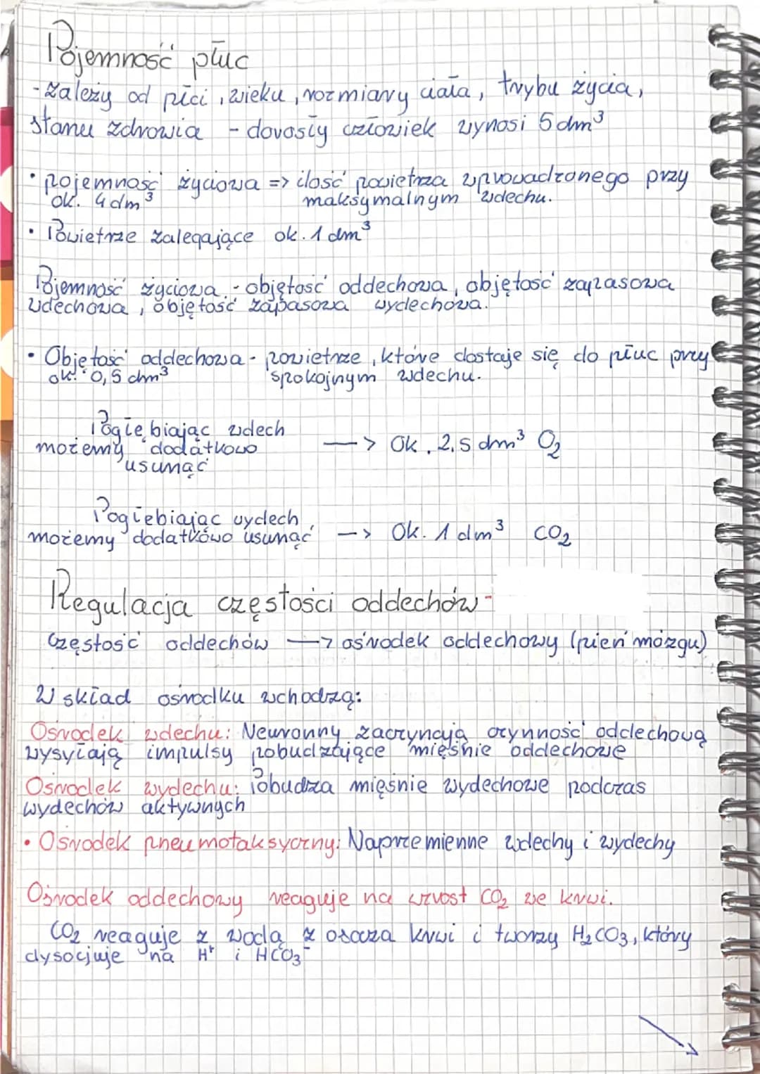 5.3 Wentylacja płuc i wymiana gazowa
Wentylacja płuc zachodzi dzięki mięśniom oddechowym
clo, których należą:
• przepona: płaski mięsień poł