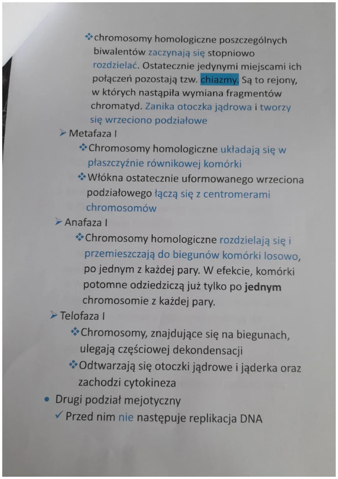 MEJZOA
1. Czym jest mejoza?
Mejoza jest podziałem jądra komórkowego, w wyniku
którego powstają cztery komórki o zredukowanej
liczbie chromos