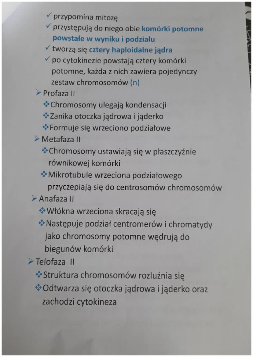 MEJZOA
1. Czym jest mejoza?
Mejoza jest podziałem jądra komórkowego, w wyniku
którego powstają cztery komórki o zredukowanej
liczbie chromos