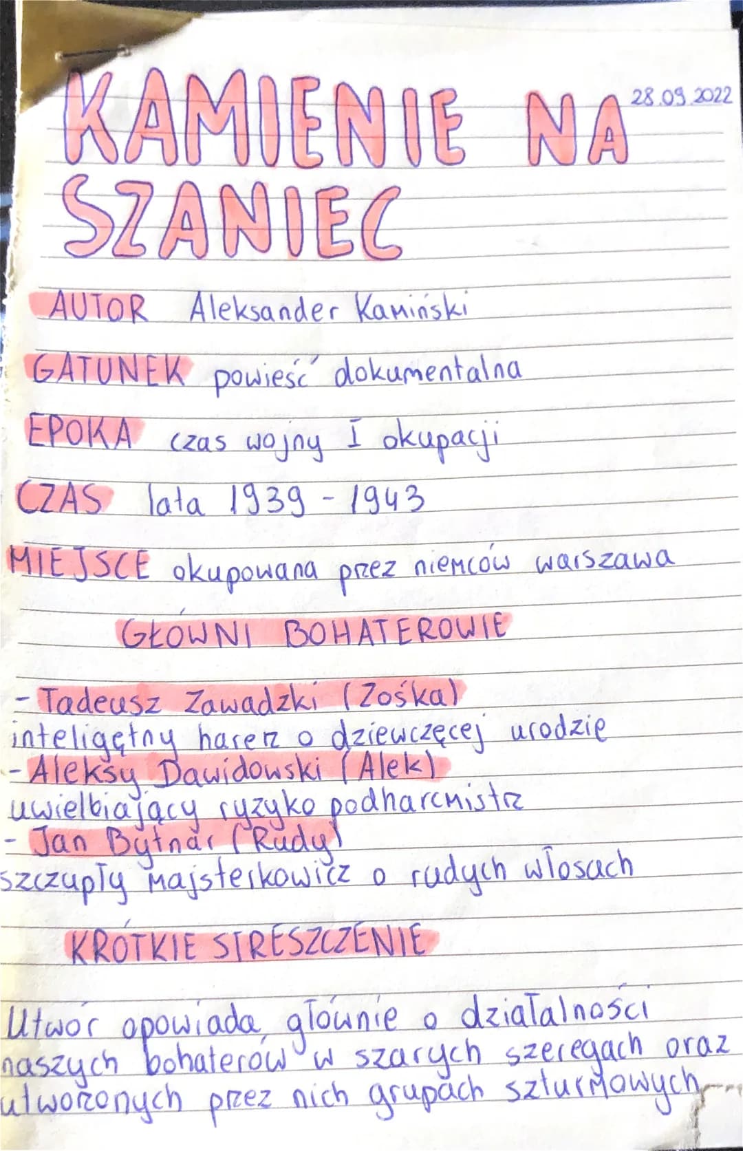 KAMIENIE NA
SZANIEC
28.09.2022
AUTOR Aleksander Kamiński
GATUNEK powieść dokumentalna
EPOKA czas wojny I okupacji
CZAS lata 1939-1943
MIEJSC