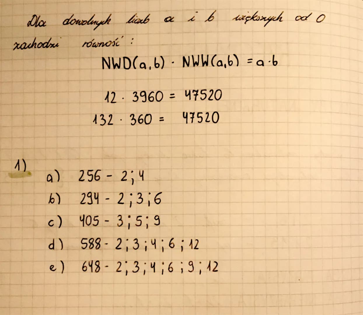 LICZBY
RZECZYWISTE
T: LICZBY NATURALNE.
Licaty naturalne to takie luaby jak: 0; 1; 2; 3; 4 itd.
Zbiór livmb naturalnych cxnawaamy literg N, 