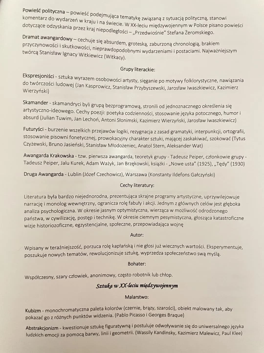 Dwudziestolecie międzywojenne
Dwudziestolecie międzywojenne trwało w latach 1918-1939. Zapoczątkowało je zakończenie I wojny
światowej, koni