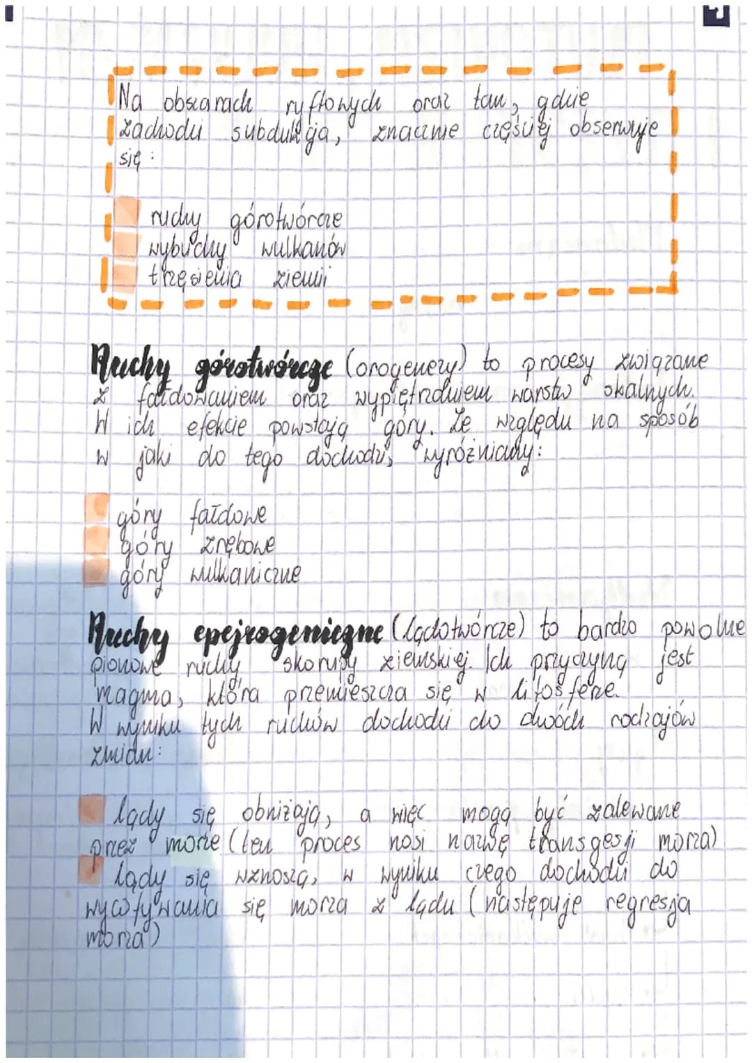 1
plyl
HOSFERY
на
w jaki sposób jest zbudowana
litosfera N
teklomika plyt litosfery to teoria, która wyjaśnia
litosfera. Pozornie
oreczywist