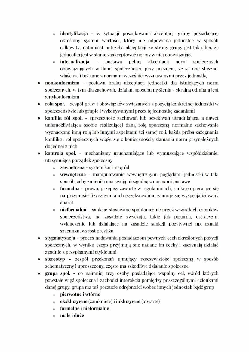 WOS zagadnienia maturalne
społeczeństwo
. zbiorowość - grupa ludzi, pomiędzy którymi wytworzyła się choćby przez krótki
czas trwała więź spo