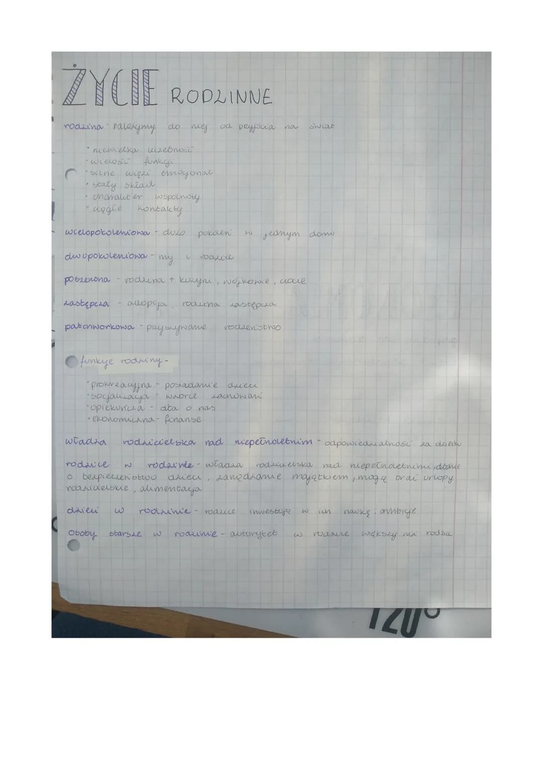 ŻYCIE
rodzina należymy do niej
niewielka lizebność
-Wielost funkcji.
• silne więzi emogonal
"
staty Skiat
· charakter
• ciągle kontakty.
lop