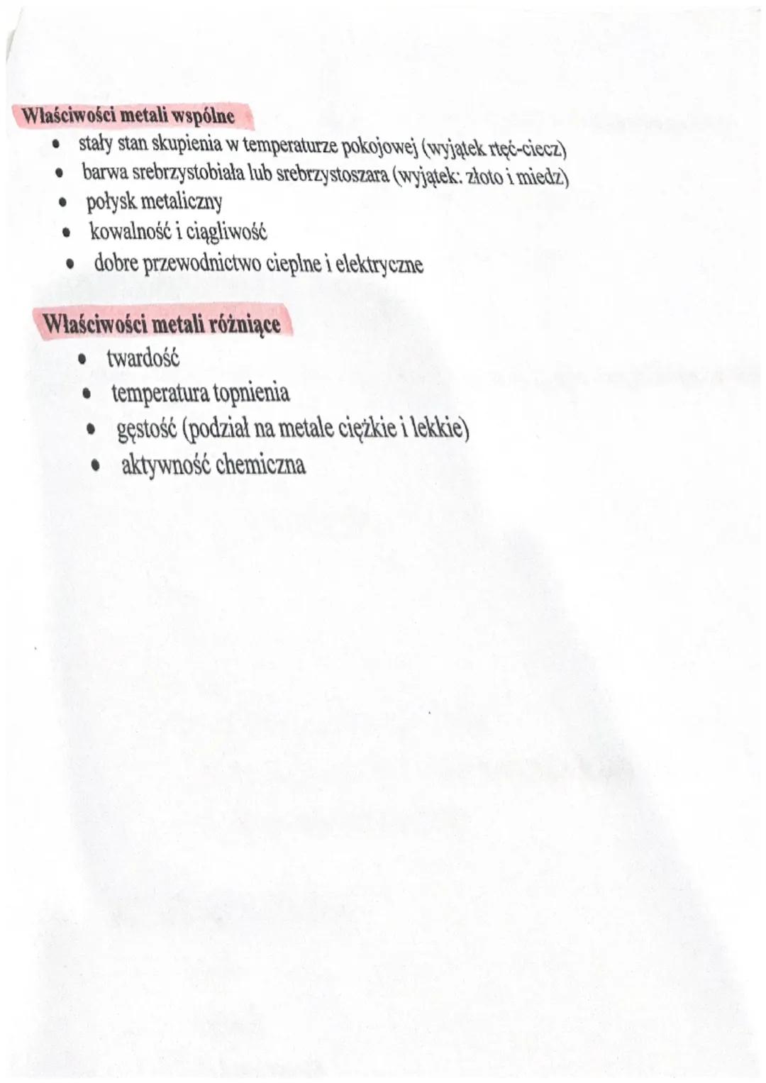 Obserwacja- spostrzeżenie dokonane podczas przeprowadzania doświadczenia chemicznego lub w
trakcie pokazu.
Wniosek-chemiczna interpretacja o