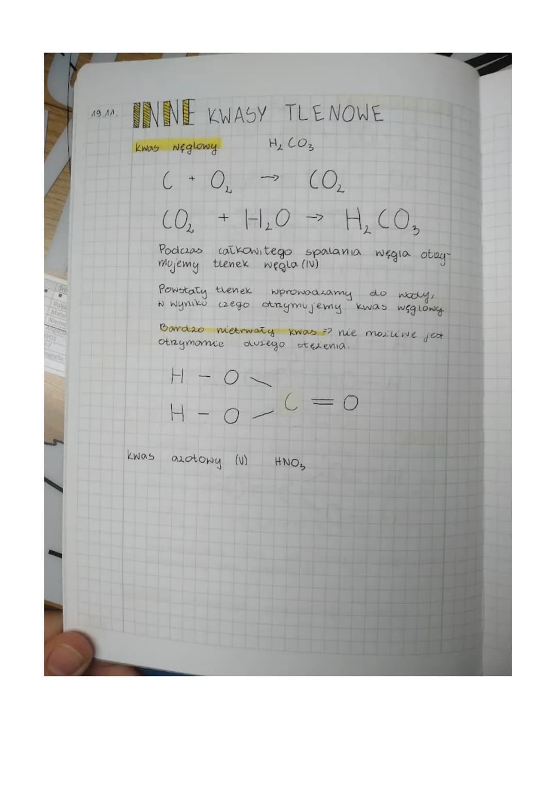 Śro
Poly
Mater
Niemie
19.11.
INNE KWASY TLENOWE
Kwas węglowy
C + O₂
с
2
+
H₂ (03
-
CO₂
H₂O
H, CO,
Podczas całkowitego spalania węgia otly-
m