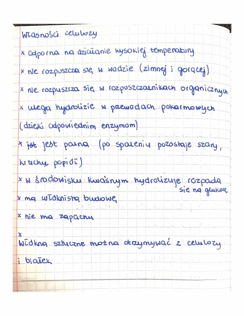 
<p>Cukry, inaczej węglowodany lub sacharydy, są zbudowane z węgla, wodoru i tlenu. Ich wzór ogólny to CnH₂mOm, gdzie stosunek atomów wodoru