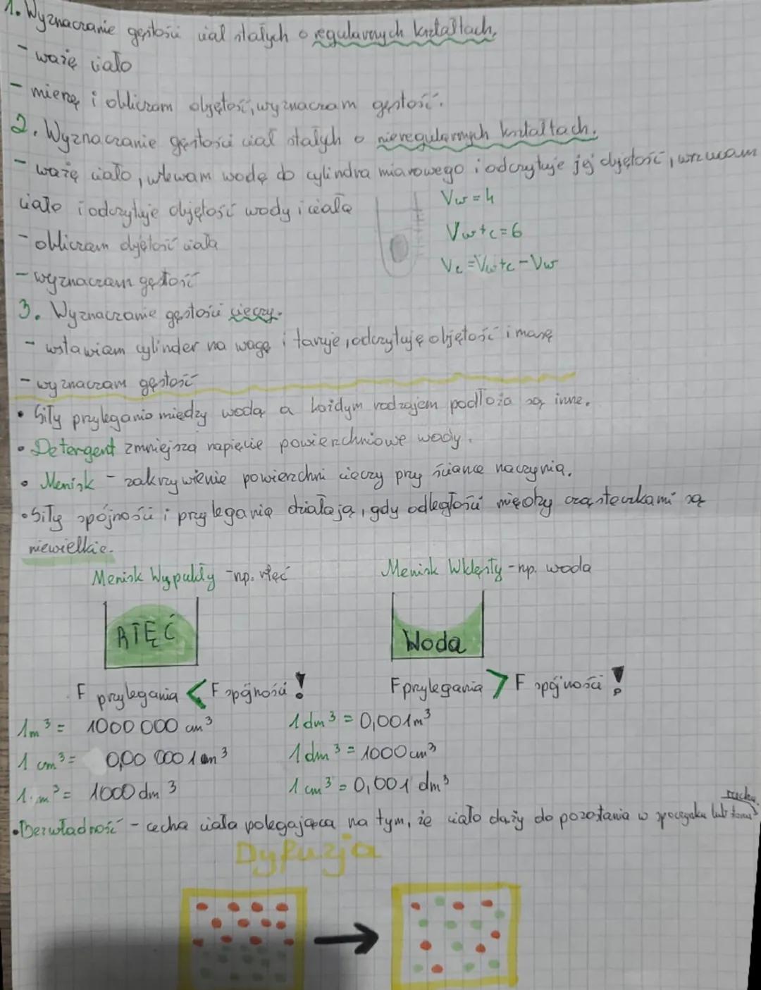 - Wazystkie ciała chudowane xq z atomów.
- Atom- podstawowy składnik materii, którego nie da się podzielić w wyniku reakği
chemicznych. Atom