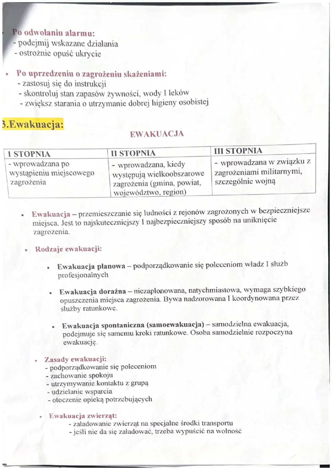 POSTĘPOWANIE W SYTUACJACH ZAGROŻEŃ
1. ŹRÓDŁA ZAGROŻEŃ:
Naturalne
●
●
●
●
●
●
trzęsienia ziemi
pożary
powodzie
lawiny
mgły
•
●
.
Podmioty dzi