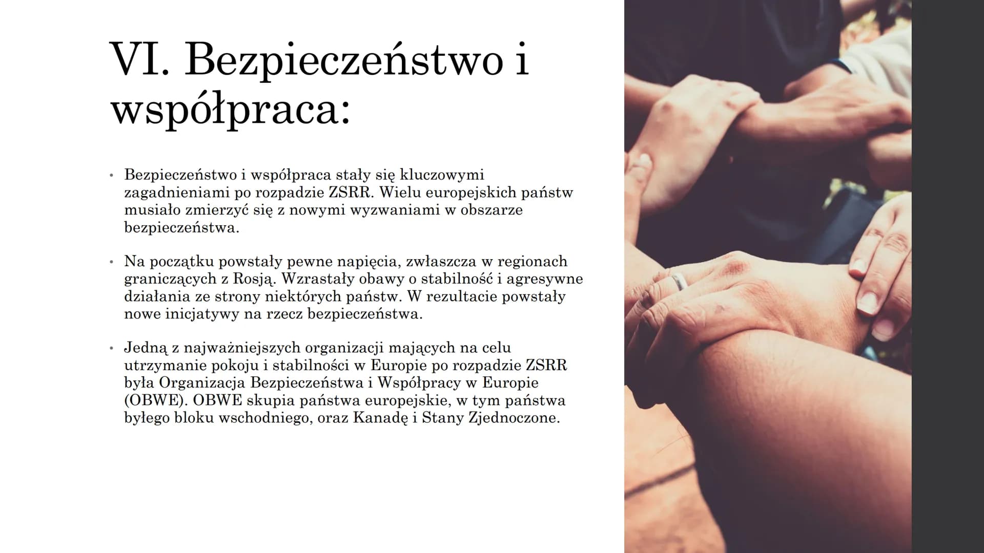 "Europa po rozpadzie
Związku
Socjalistycznych
Republik Radzieckich" Rozpad ZSRR w 1991 roku miał ogromne
konsekwencje dla całego kontynentu

