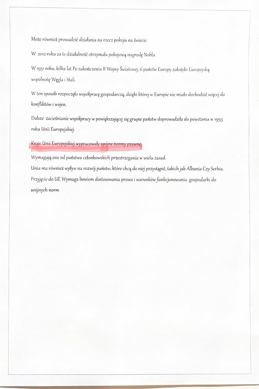 PODZIAŁ POLITYCZNY EUROPY
W Europie leży 47 państw.
Geografia dział 3 temat 4
Kazachstan, Rosja i Turcja leżą w Azji i częściowo w Europie.
