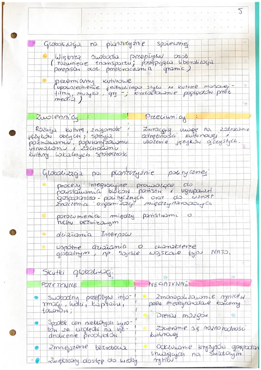 Podziai
4
DQ sektóry
rolnictwo
• ustugi →
B
przemysł
Funkcje sektorów
Spovecana
C
Geografia
gospodarki
w jeps
najstarszy sektor;
zakres wcho