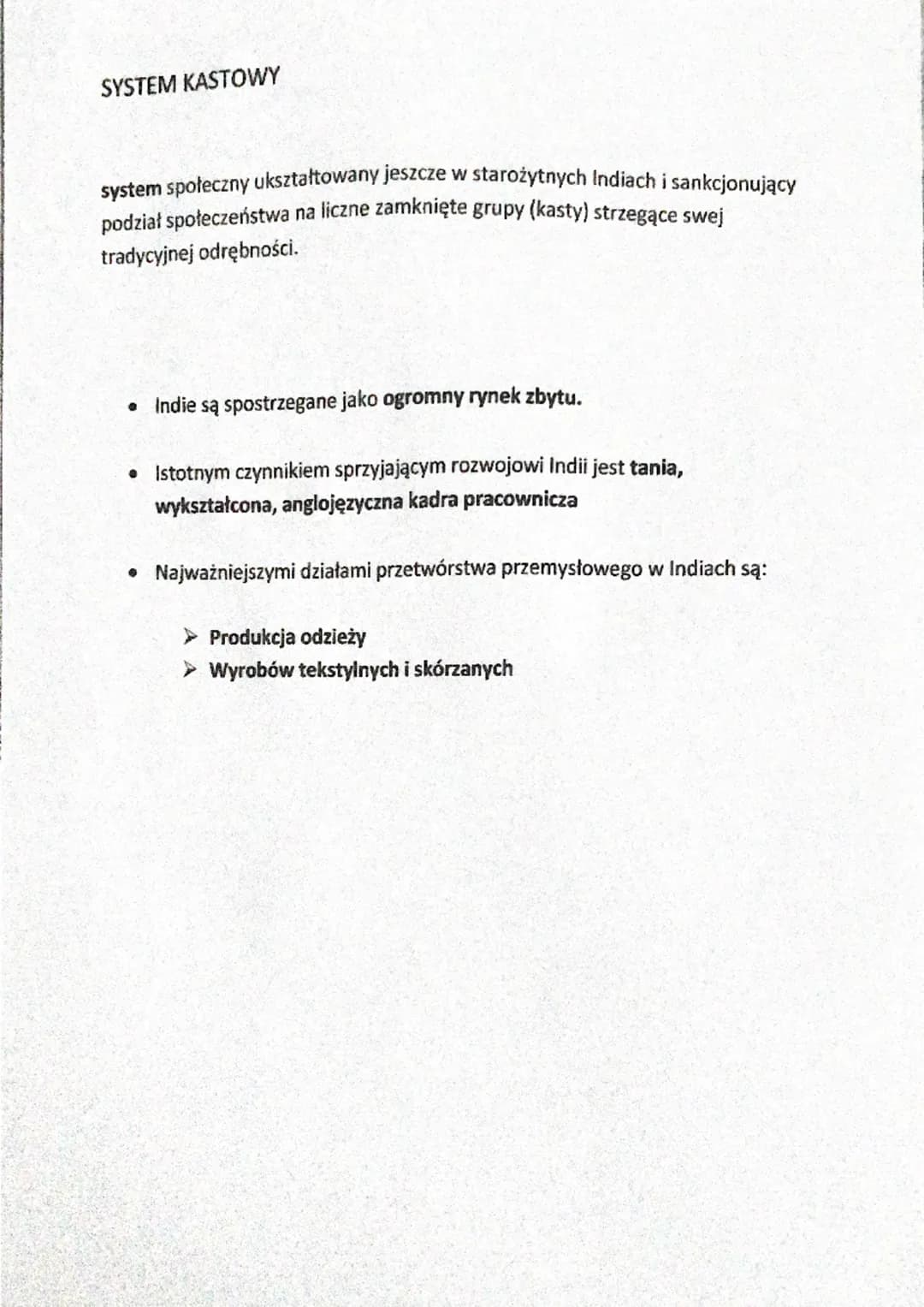 • Indie leżą w południowej części Azji, nad oceanem Indyjskim
• Pod względem powierzchni Indie zajmują drugie miejsce w Azji i siódme
miejsc