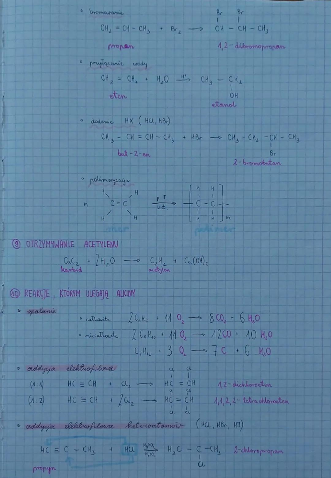 Węglowodory
ALKANY CYTOALKANY
CnH2n+2
ChHan
WŁAŚCIWOŚCI FIZYCZNE
• stan skupienia zmienia
wraz
ALKINY
CnHen-2
CYTOALKINY
ChHanau
СпНам
ALKEN