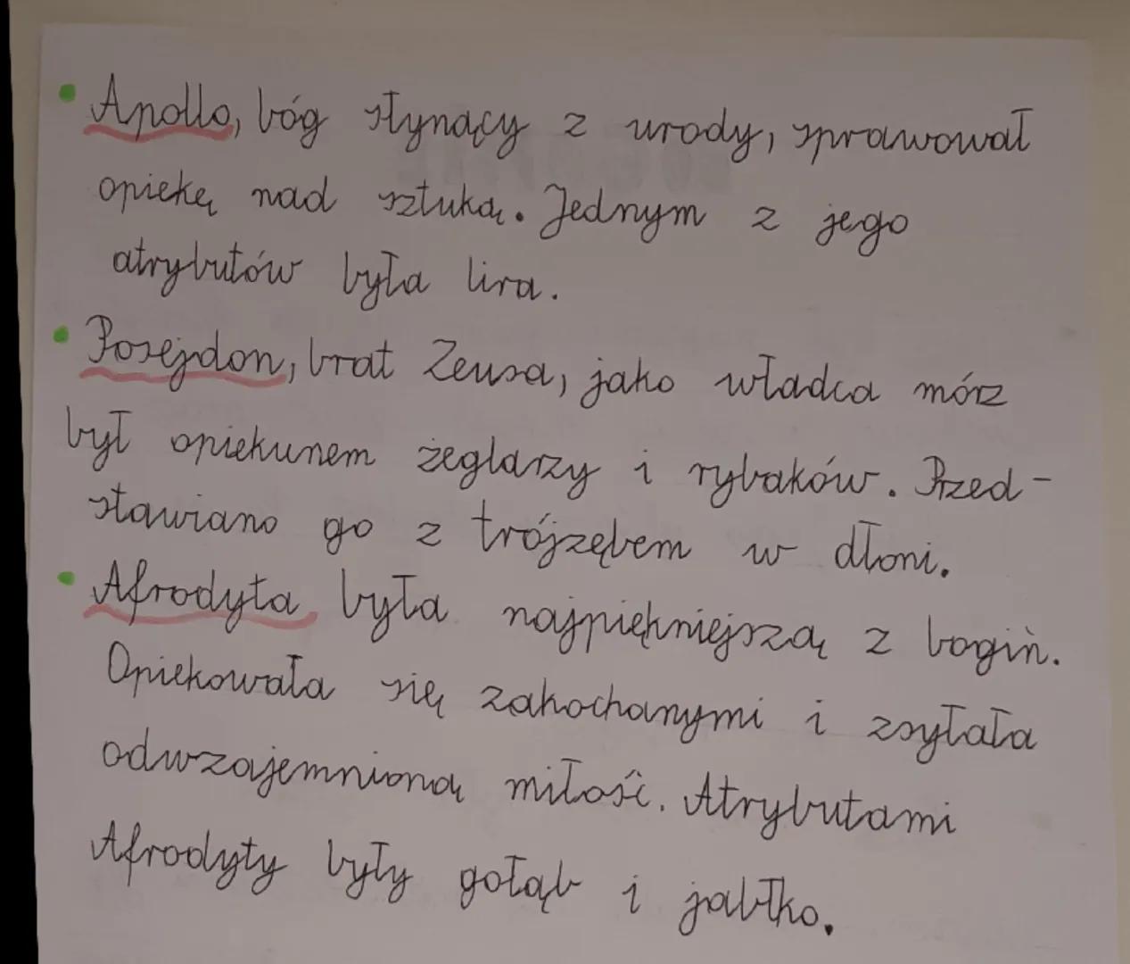 # BOGOWIE

*   Zeus był najważniejszym bogiem starożytnych
Greków, władca, innych bóstw. oráz
ludzi. Jego główny atrybut to piorun.
Pałac Ze