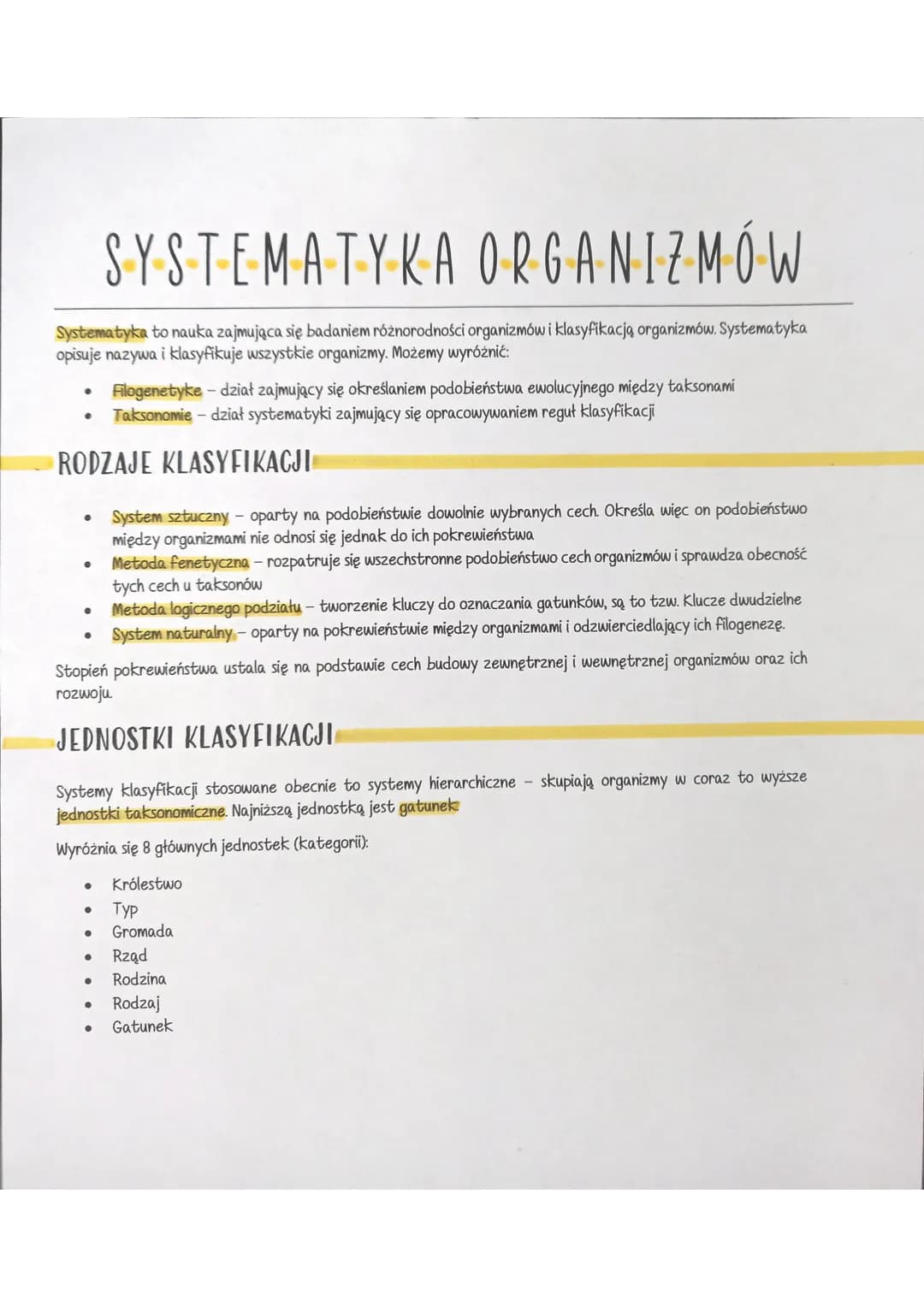 SYSTEMATYKA ORGANIZMÓW
Systematyka to nauka zajmująca się badaniem różnorodności organizmów i klasyfikacją organizmów. Systematyka
opisuje n