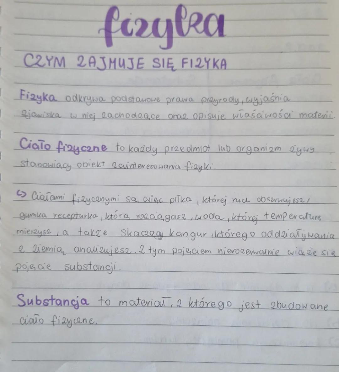 fizylea
C2YM 2AJMUJE SIĘ FIZYKA.
Fizyka odkrywa podstawowe prawa przyrody, wyjaśnia
■ Qjawiska w niej eachodeace oraz opisuje właściwości ma