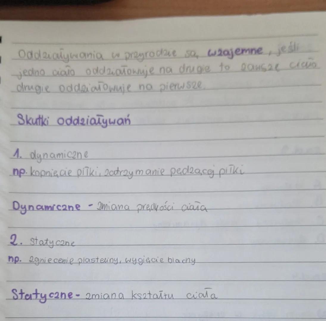 fizylea
C2YM 2AJMUJE SIĘ FIZYKA.
Fizyka odkrywa podstawowe prawa przyrody, wyjaśnia
■ Qjawiska w niej eachodeace oraz opisuje właściwości ma