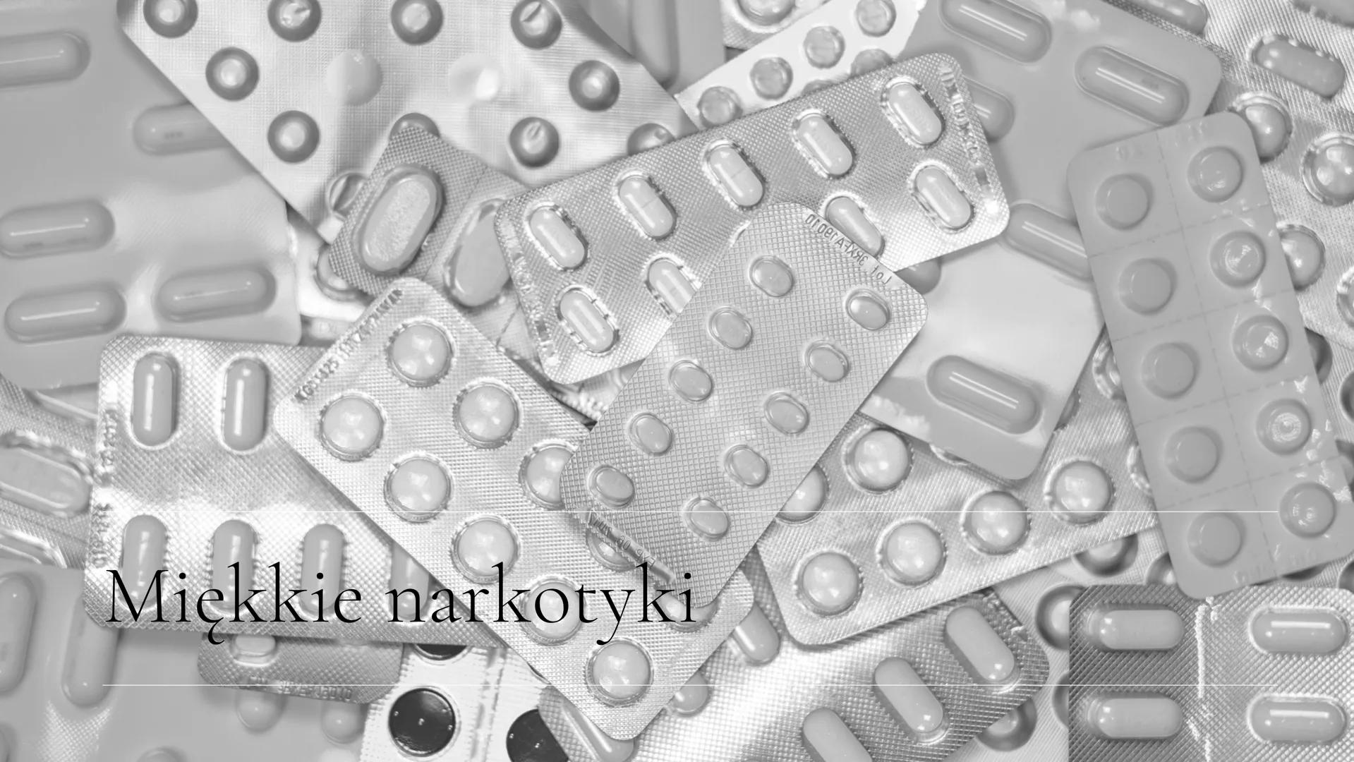 d
EO
H
FLAGYL
FLAGYL
Narkotyki
IMIE I NAZWISKO Narkotyki co to tak właściwie?
Są to nielegalne substancje pochodzenia naturalnego lub syntet