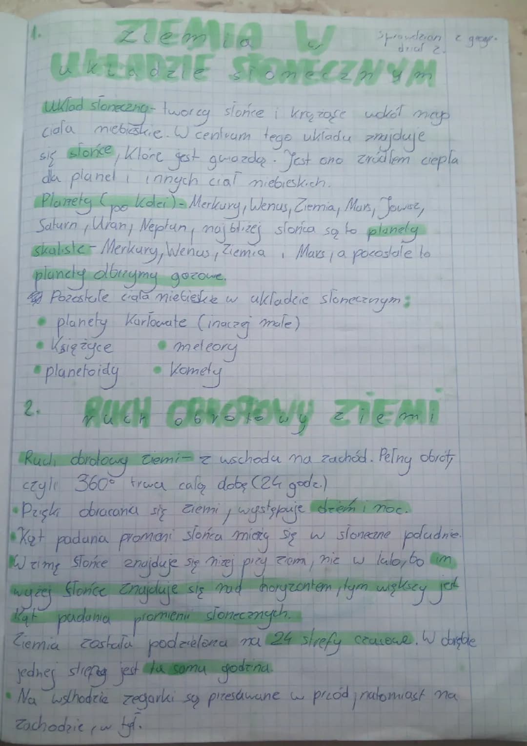 Ziemia
UKŁADZIE STONECZNYM
nap
ono zrúdlem ciepla
Uklad sloneczing+ tworey słońce i kryząge wokół
ciala niebieskie. W centrum tego ukladu zn