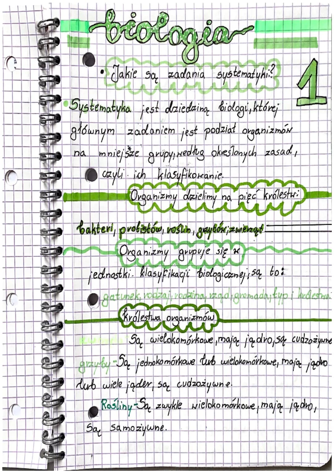 to
biologia
•
Jakie są zadania systematyki?
S
Systematyka jest dziedziną biologi, której
głównym zadaniem jest podział organizmón
na mniejsz