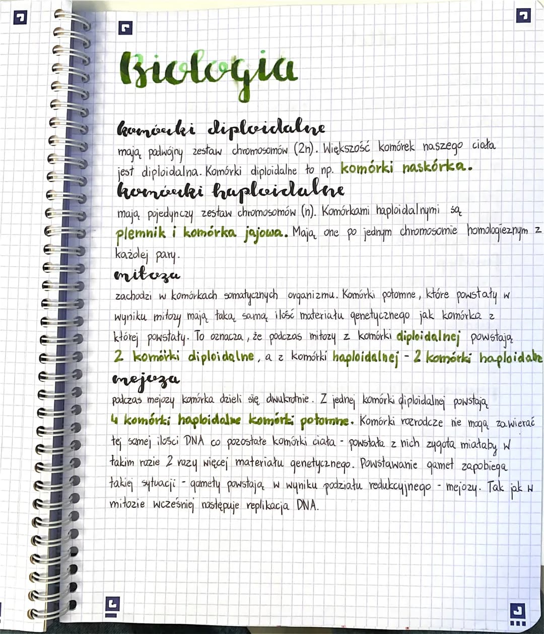 Biologia
komórki diploidalne
mają podwójny zestaw chromosomów (2n). Większość komórek naszego ciota
jest diploidalna. Komórki diploidalne to