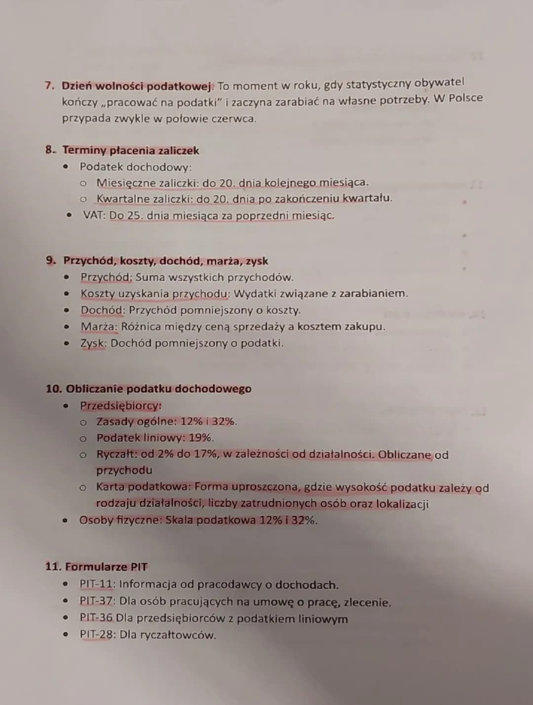 BIZ KARTKÓWKA
Podatki to obowiązkowe bezzwrotne świadczenie pieniężne pobierane przez
państwo lub inne uprawione do tego instytucje publiczn