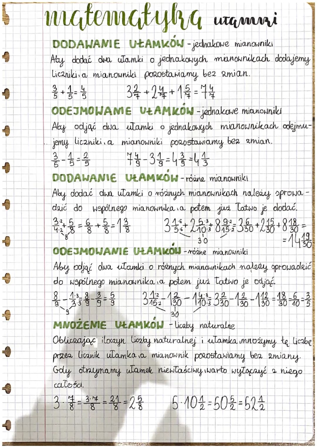5 matematyka utamuri
DODAWANIE UŁAMKÓW - jednakowe mianowniki
Aby dodać dwa ułamki o jednakowych mianownikach dodajemy
Liczniki, a mianownik