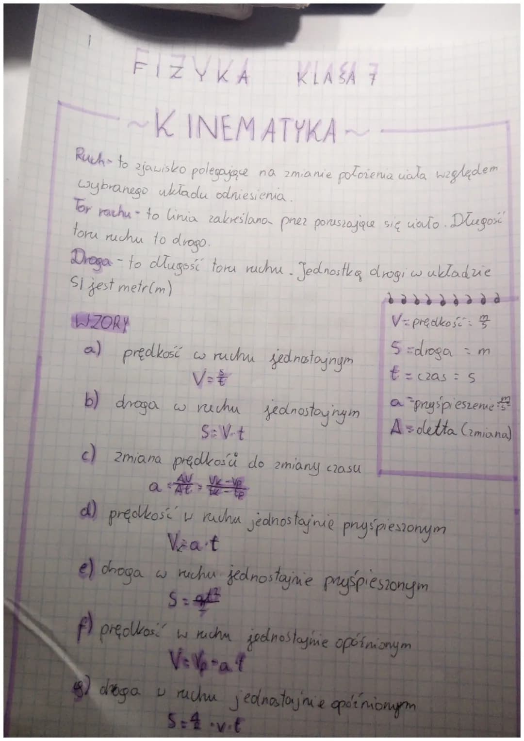 FIZYKA
KINEMATYKA
Ruch» to zjawisko polegająue na zmianie położenia ciała względem
wybranego układu odniesienia.
Tor rachu to linia zakreśla