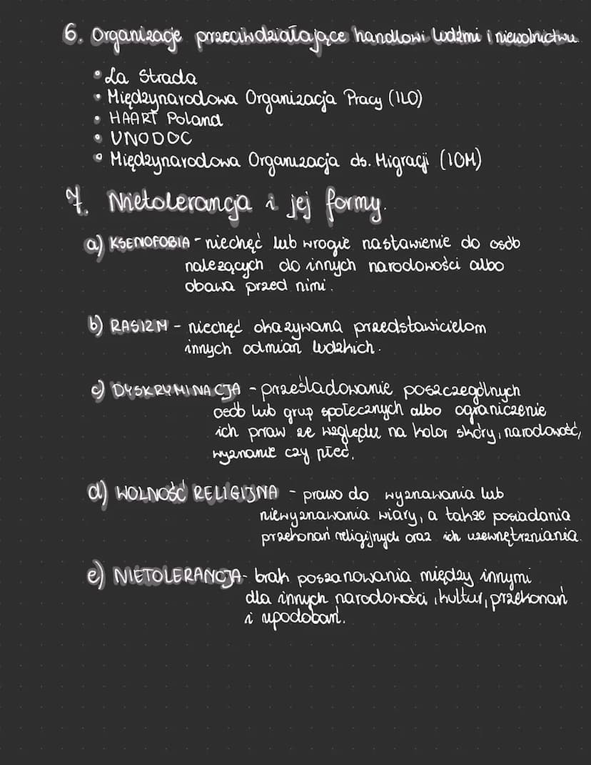 Problemy społeczne współczesnego świata-
najważniejsze informacje
1. 2jawisko: starzenie się społeczeństwa
przyczyny:
• 15:2rost przeciętnej