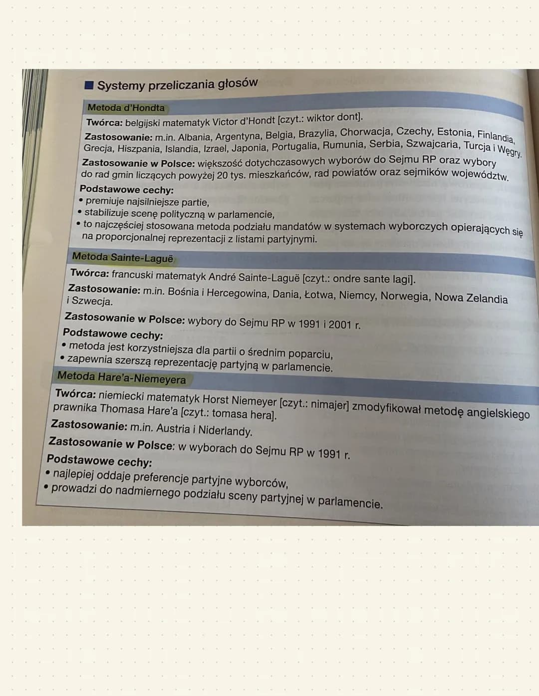 1. Partie polityczne
Partia polityczna - dobrowolna organizacja dążąca do zdobycia lub utrzymania władzy w
państwie w celu realizacji swojeg