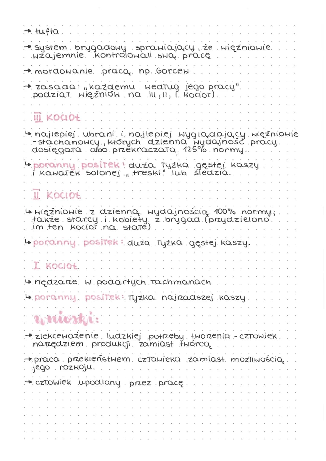 hierarchia więźniów
W obozie w Jercewie między więźniami ukształtowała
się hierarchia. Mimo wspólnej niedoli, która powinna
integrować ludzi