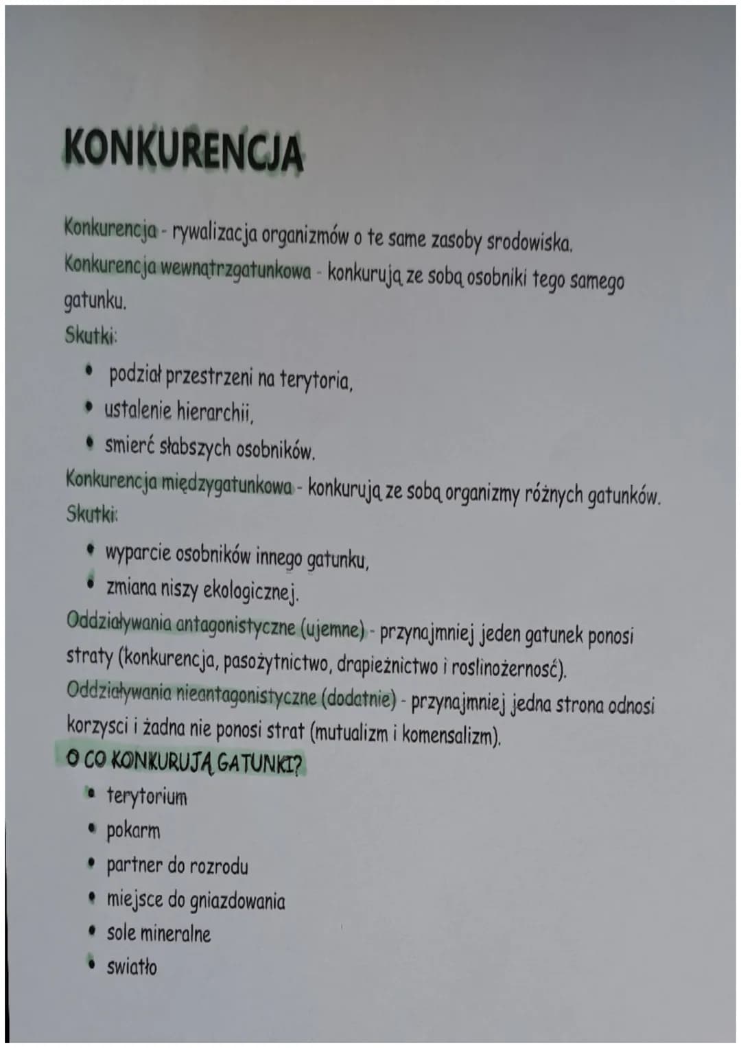 KONKURENCJA
Konkurencja - rywalizacja organizmów o te same zasoby srodowiska.
Konkurencja wewnątrzgatunkowa - konkurują ze sobą osobniki teg