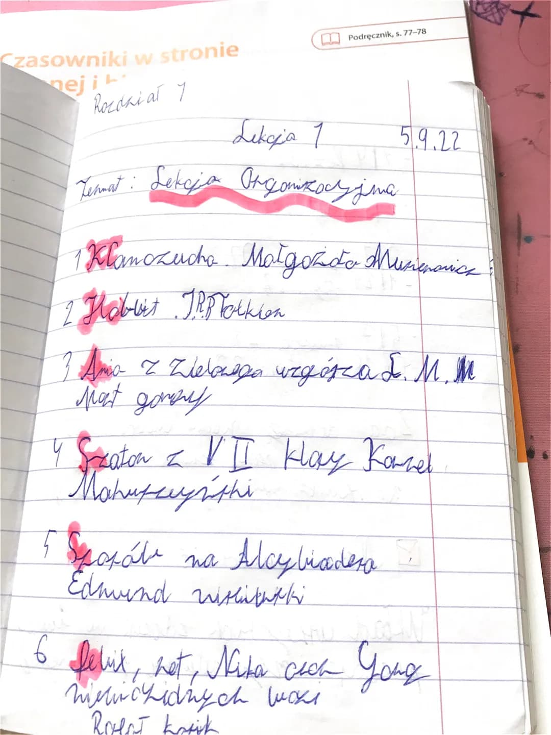 Czasowniki w stronie
nejit
Rozdział 1
Podręcznik, s. 77-78
Lekcja 1
Temat: Lekcia Orgonzocyjna
1 Klanozucha
1 Hablet TRP Tolkion
5.9.22
Małg