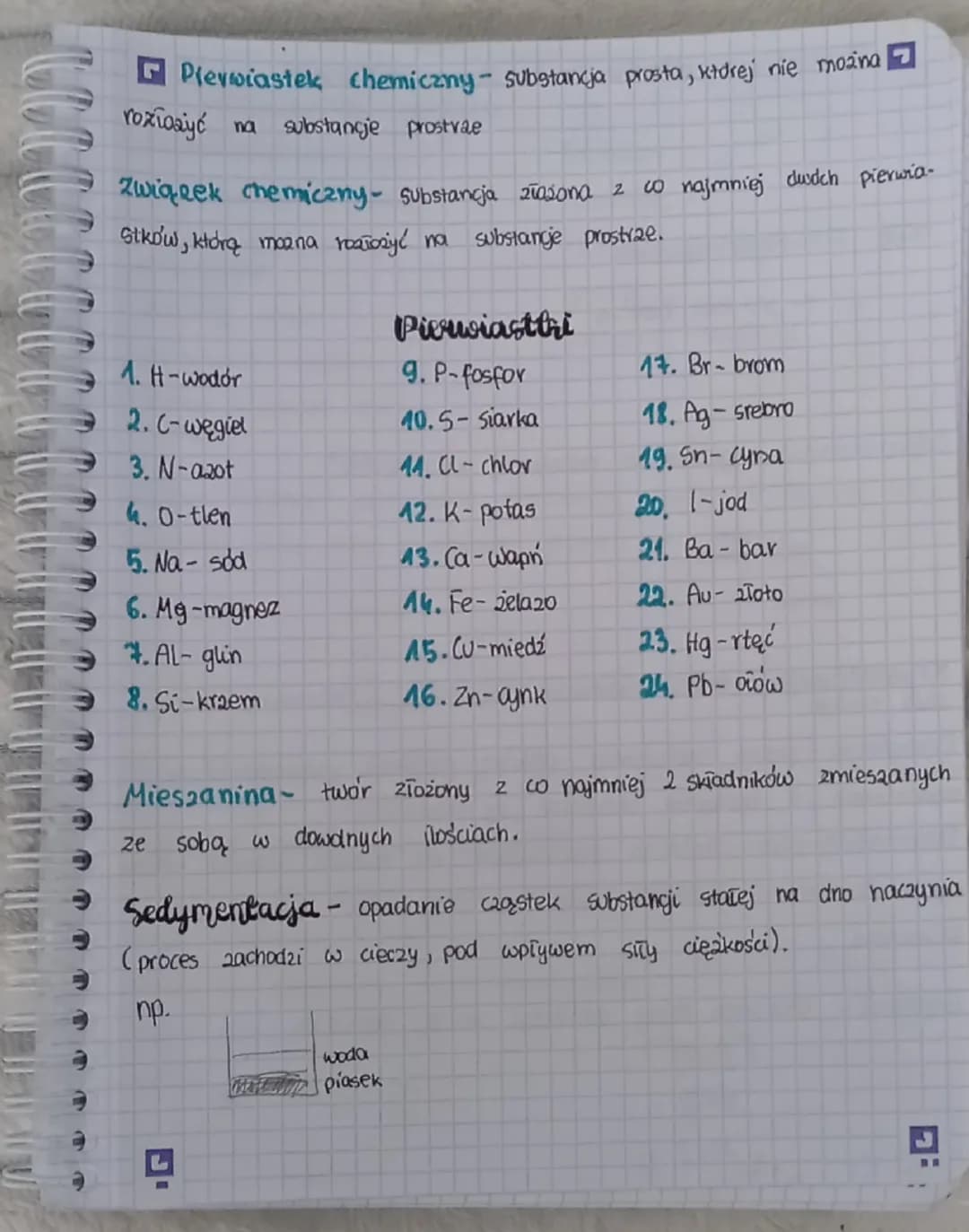 G
Chemia
Substancja-fragment materü • Określonych właściwościach fizycznych i
chemicanych
Materia wszystko to, co nas otacza
Substancje
pros