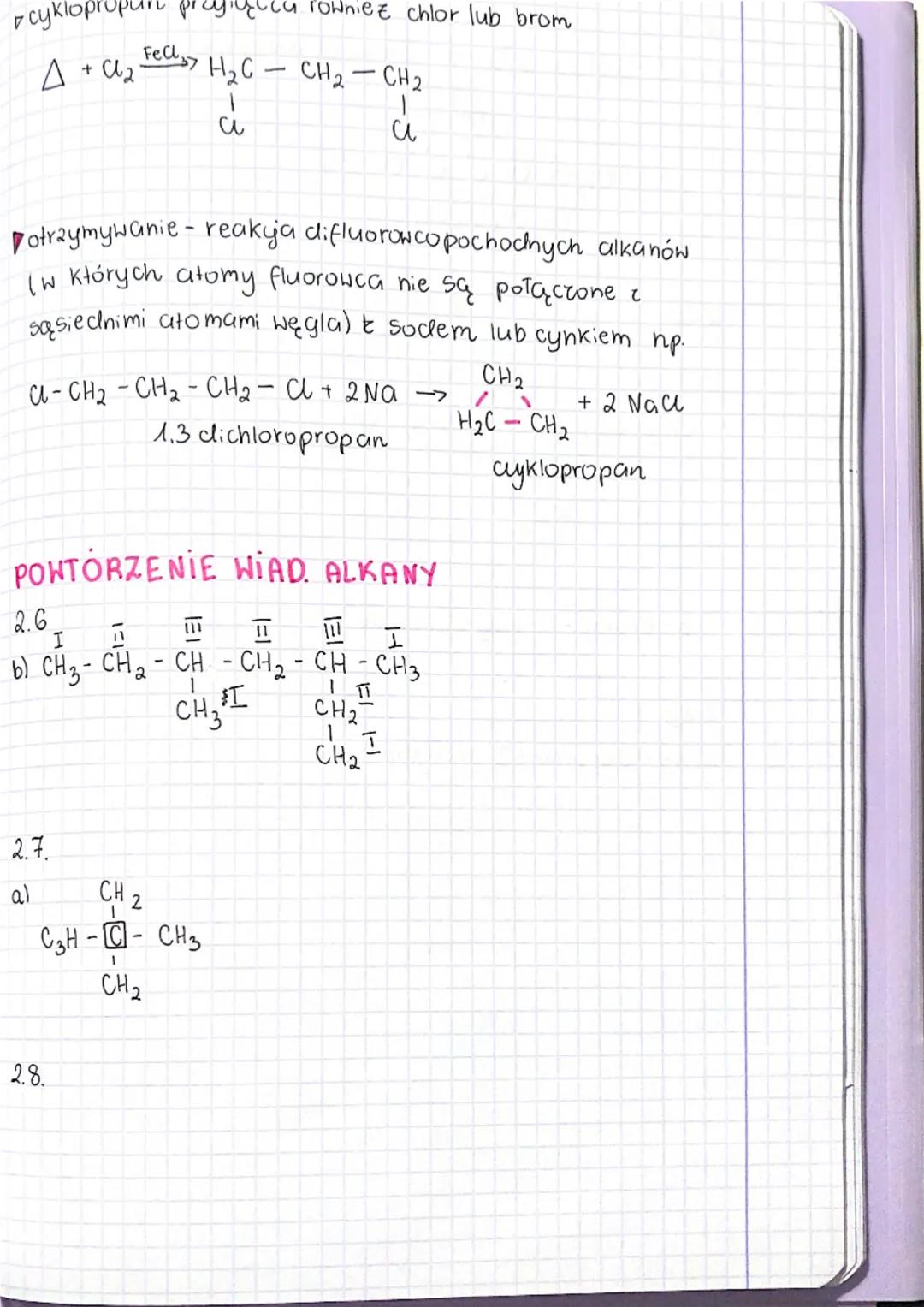 cykloalkany
► grupa węglowodorók, których cząsteczki zawierają
pierścienie zbudowane z atomów węgla połączonych
pojedynczymi wiącaniami typu