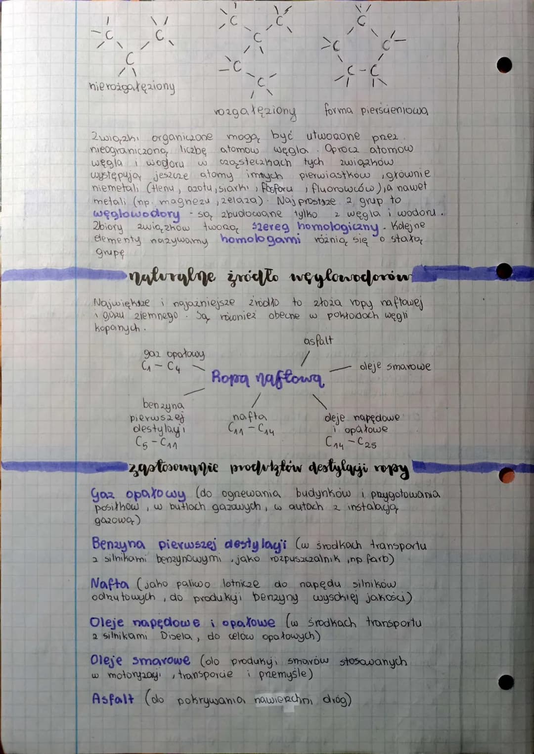 Weglowodory
węgiel w przyrodzie
Występuje w postaci wolnej niezwiązanej - jako pierwiastek
w postaci mniej lub bardziej skomplikowanych zwią