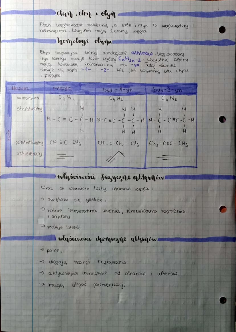 Weglowodory
węgiel w przyrodzie
Występuje w postaci wolnej niezwiązanej - jako pierwiastek
w postaci mniej lub bardziej skomplikowanych zwią