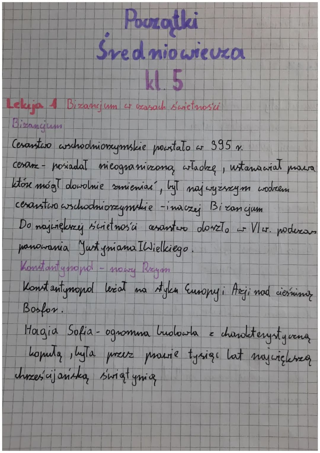 Początki
Średniowiecza
kt 5
Lekija 4 Bizancjum w czasach świetności
Bizangum
Cesarstwo wschodniorzymskie powstało w 395 v.
cesarz - posiadał