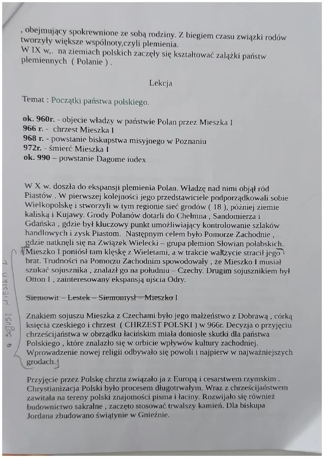 DZIAŁ V
POLSKA ZA PIERWSZYCH PIASTÓW
Lekcja
Temat: Pradzieje ziem polskich.
ok.500tys. Lat temu - najstarsze odnalezione w Polsce ślady Homo