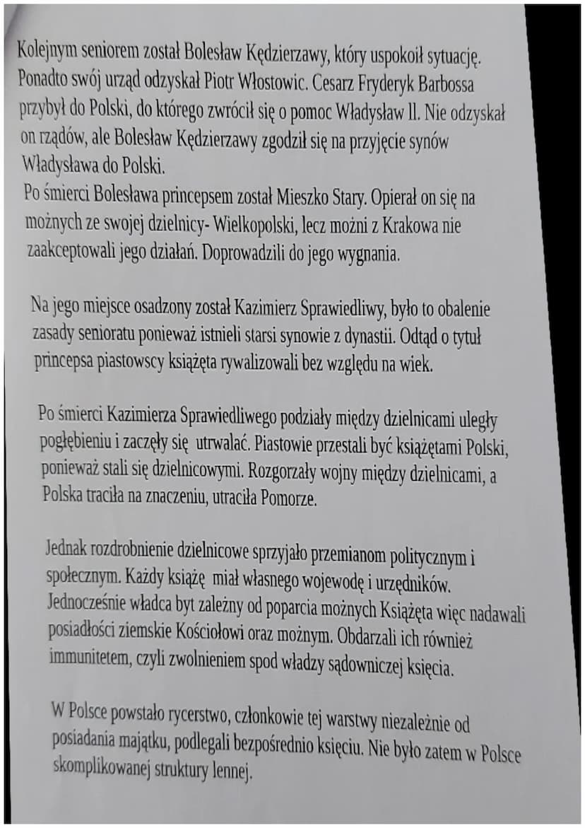 DZIAŁ V
POLSKA ZA PIERWSZYCH PIASTÓW
Lekcja
Temat: Pradzieje ziem polskich.
ok.500tys. Lat temu - najstarsze odnalezione w Polsce ślady Homo