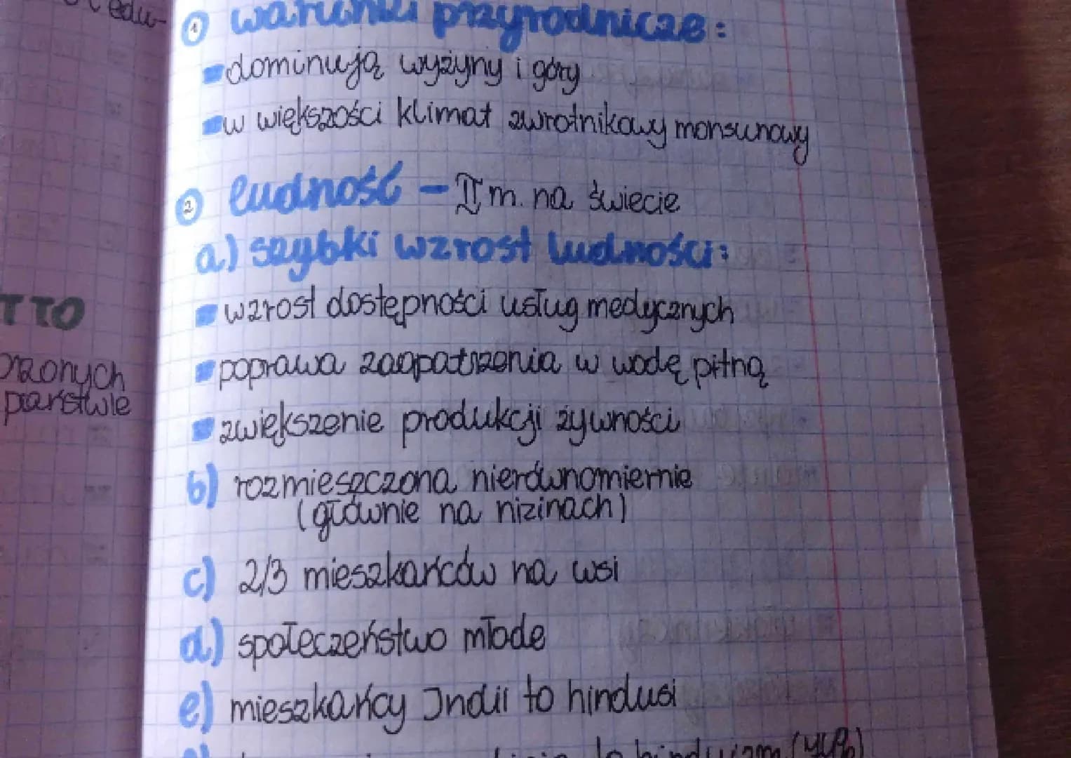 TTO
Ronych
państwie
。 warone przyrodnicze:
dominują wyżyny i gory
w większości klimat zwrotnikowy monsunowy
ludność - I'm. na świecie
a) szy