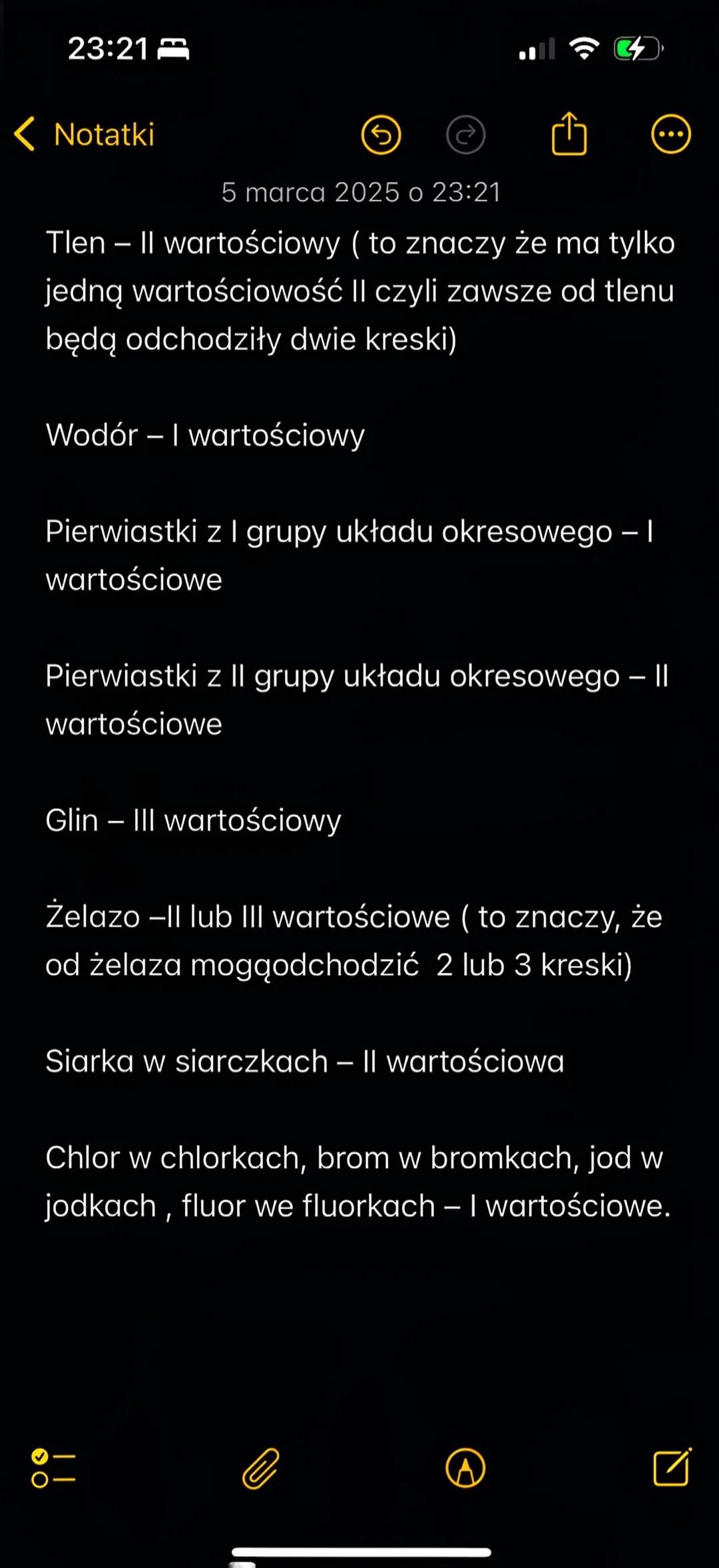23:21
< Notatki
5 marca 2025 o 23:21
Tlen - II wartościowy (to znaczy że ma tylko
jedną wartościowość II czyli zawsze od tlenu
będą odchod