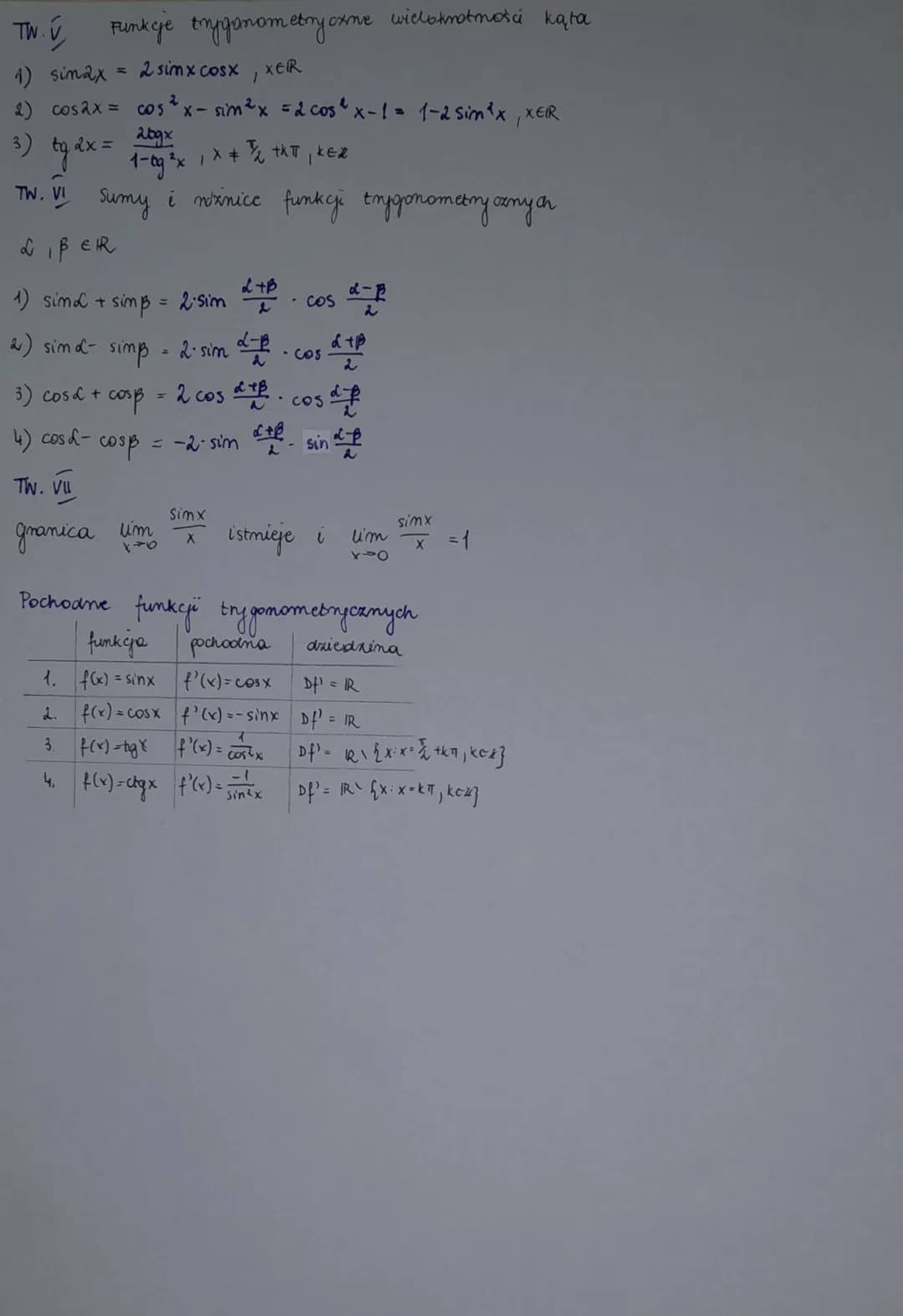 # TRYGONOMETRIA (powtórka)
sim$L = \frac{y}{r}$
$tg \alpha = \frac{y}{x}, x \neq 0$
$P(x,y)$
$cos d = \frac{x}{r}$
$ctg d = \frac{x}{y}