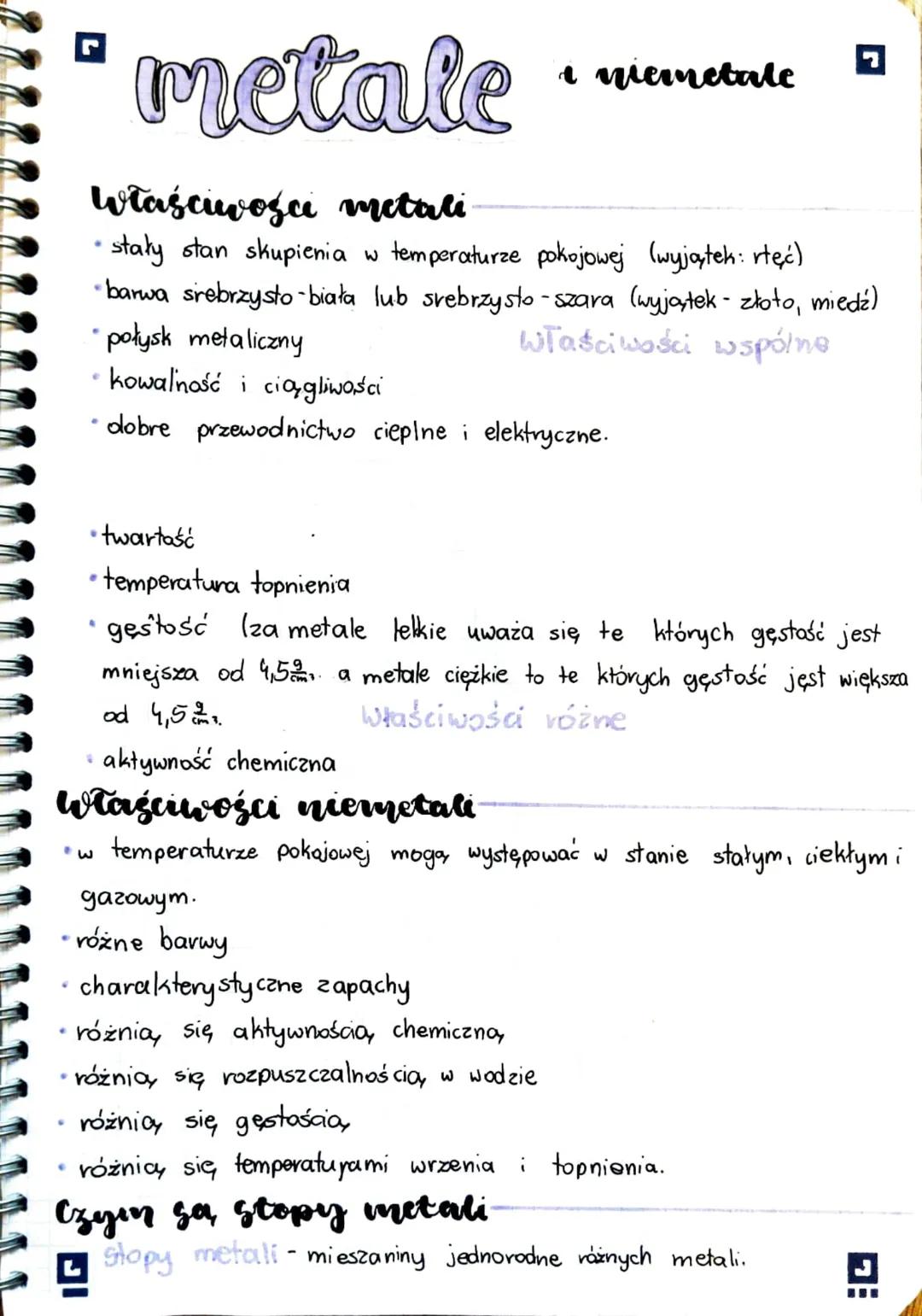 r
metale
i wemnetale
właściwości metali
• stały stan skupienia w temperaturze pokojowej (wyjątek: rtęć)
barwa srebrzysto-biała lub srebrzyst