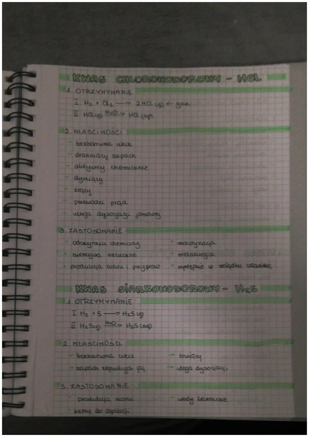 chemi a
lwury
wzór
rodzaj kwasu
Chloromodoroxy HCL
siarkokodorowy
H₂S
H2SO3
H₂SO4
HNO3
Hạ CO,
siarkory (M)
siarkory (M)
azotowy (v)
węglowy